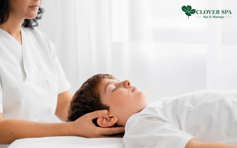 Trải nghiệm Kid Massage thư giãn tại Clover Spa