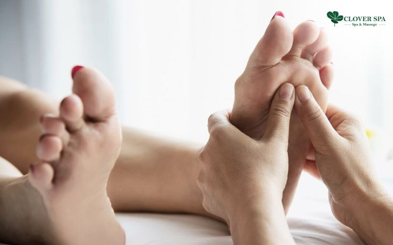Khám phá Massage Chân tại Clover Spa: Thư giãn và làm mới